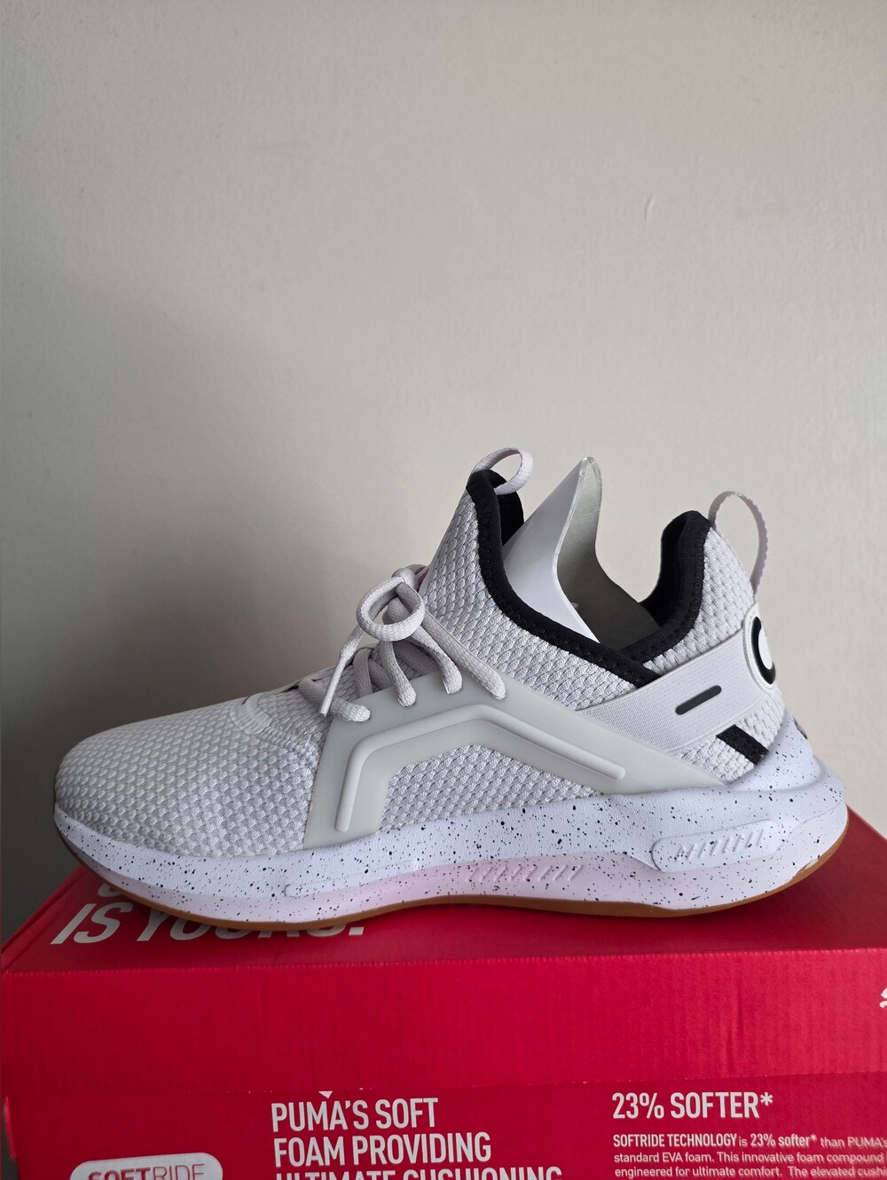 PUMA Softride Enzo 5 Women's Size 9 New With Box